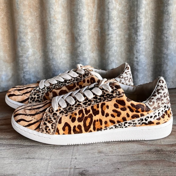 Dolce Vita calf hair sneakers - Picture 3 of 4